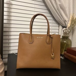 Michael Kors Mercer Tote